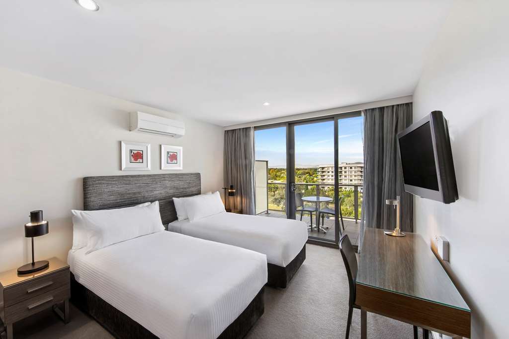 Adina Serviced Apartments Canberra Dickson Номер фото